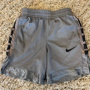 Boys Nike shorts in size Small in gray. Excellent condition!